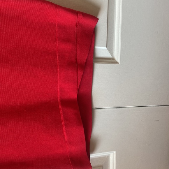 Hot Pink Skirt - Picture 2 of 3